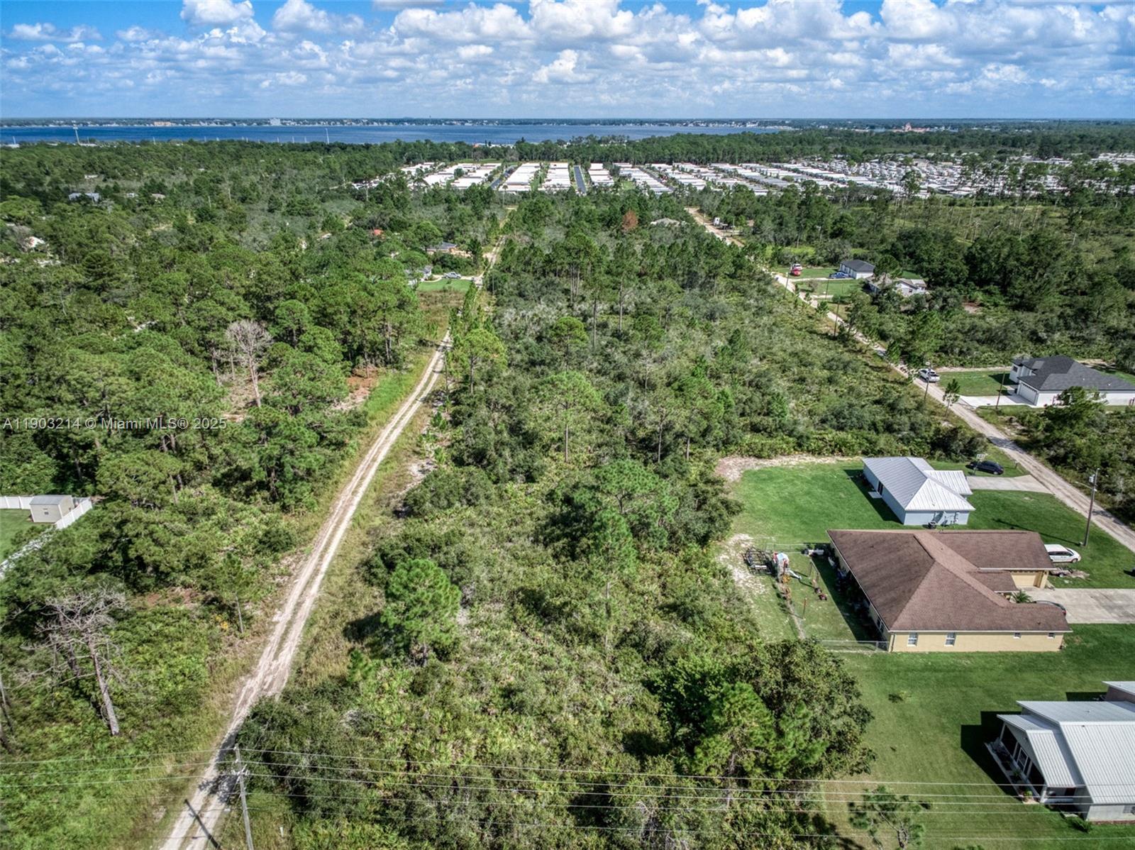 262 Oriole Avenue, Sebring FL 33870 photo 4