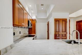 60 Edgewater Dr, Coral Gables FL 33133 photo 4