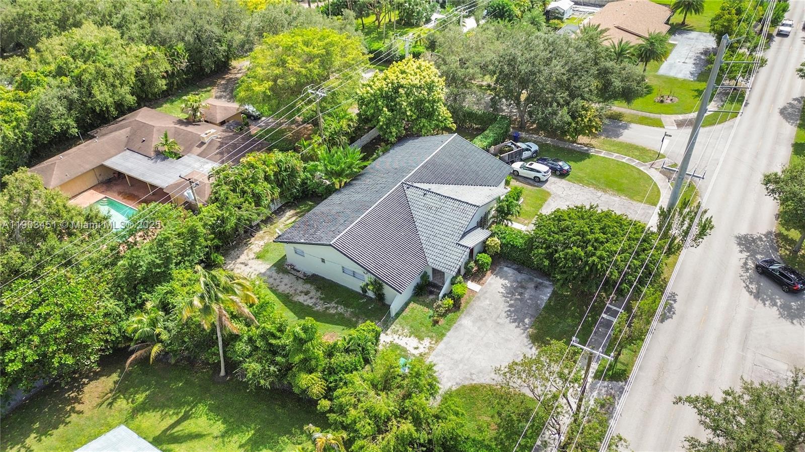 12193 SW 82nd Ave, Pinecrest FL 33156 photo 5