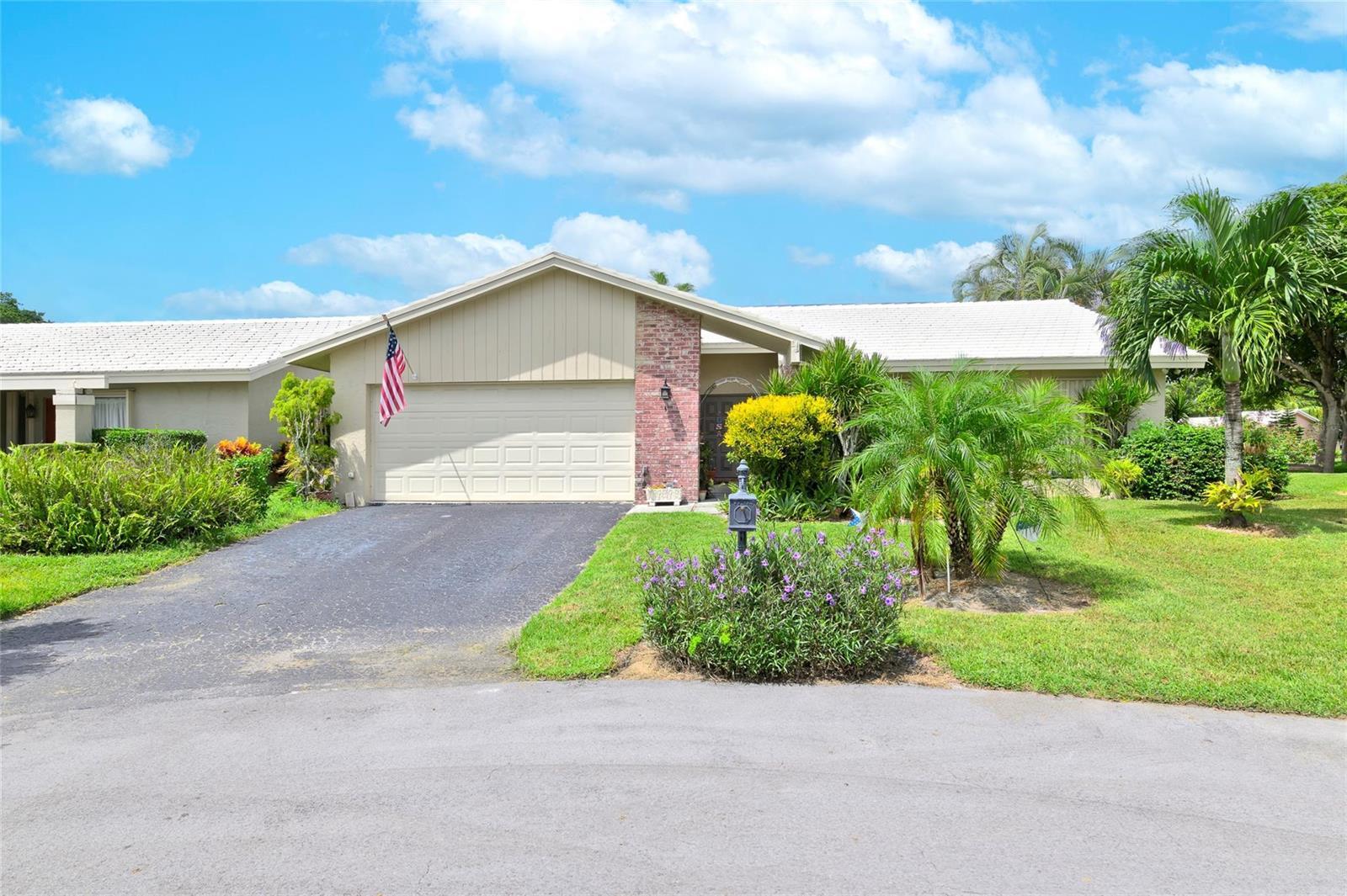 22349 Treetop Circle, Boca Raton FL 33433 photo 2