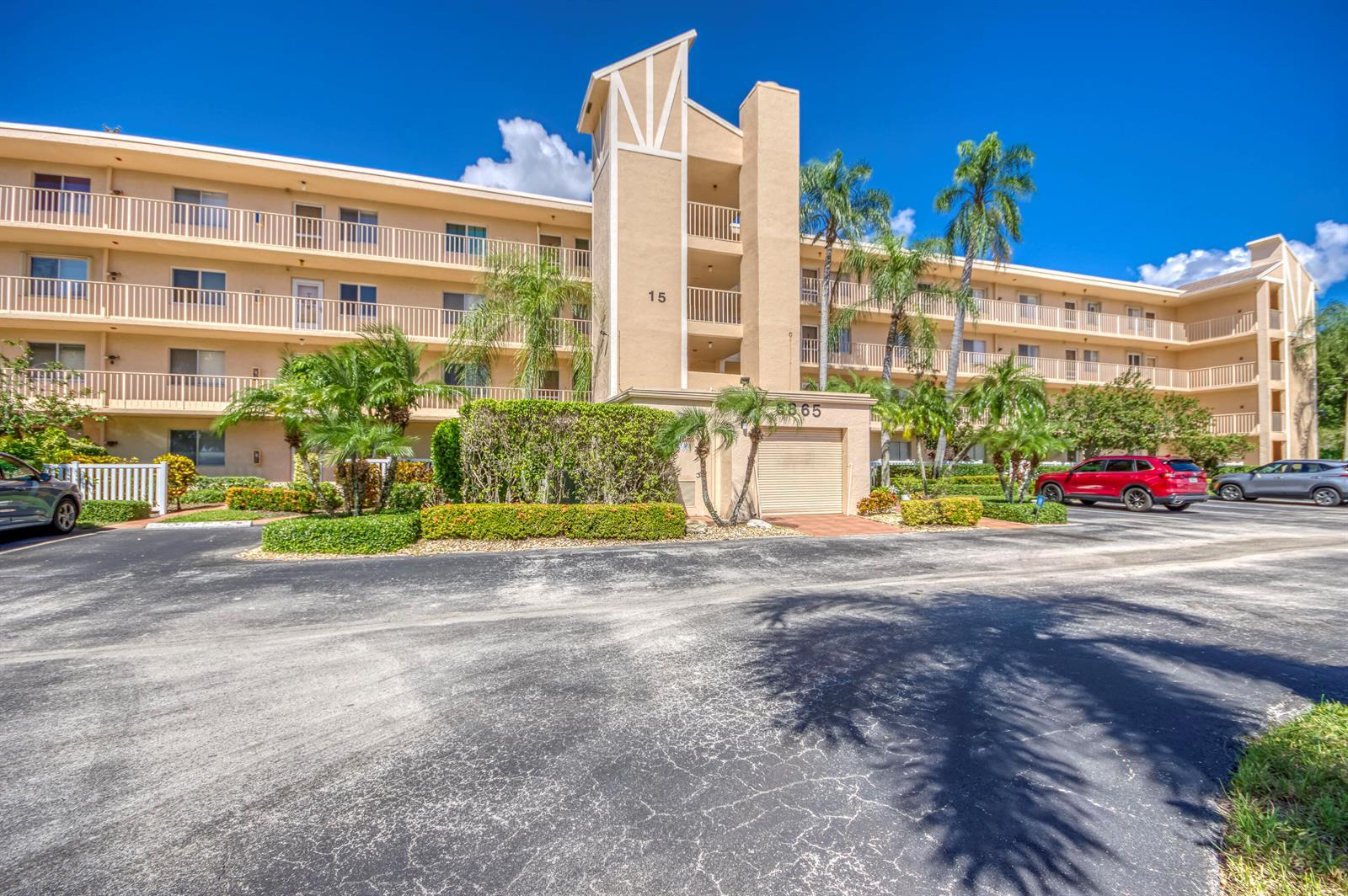 6865 Huntington Lane # 105, Delray Beach FL 33446 photo 2