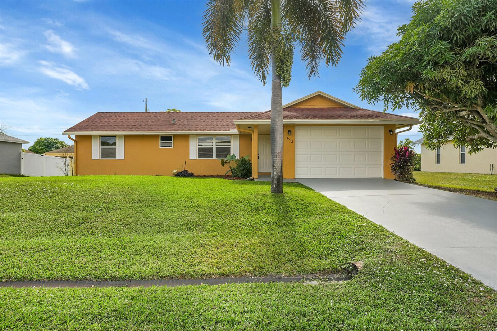 1652 SW Crawford Avenue, Port St. Lucie FL 34953 photo 3