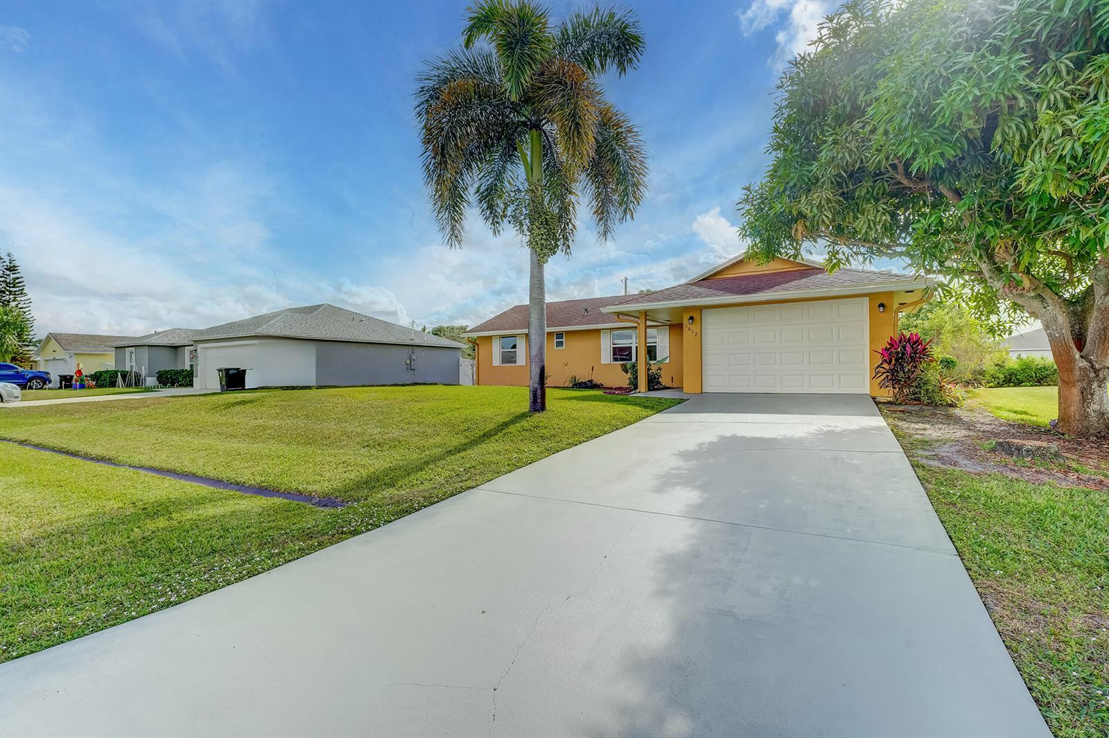 1652 SW Crawford Avenue, Port St. Lucie FL 34953 photo 4