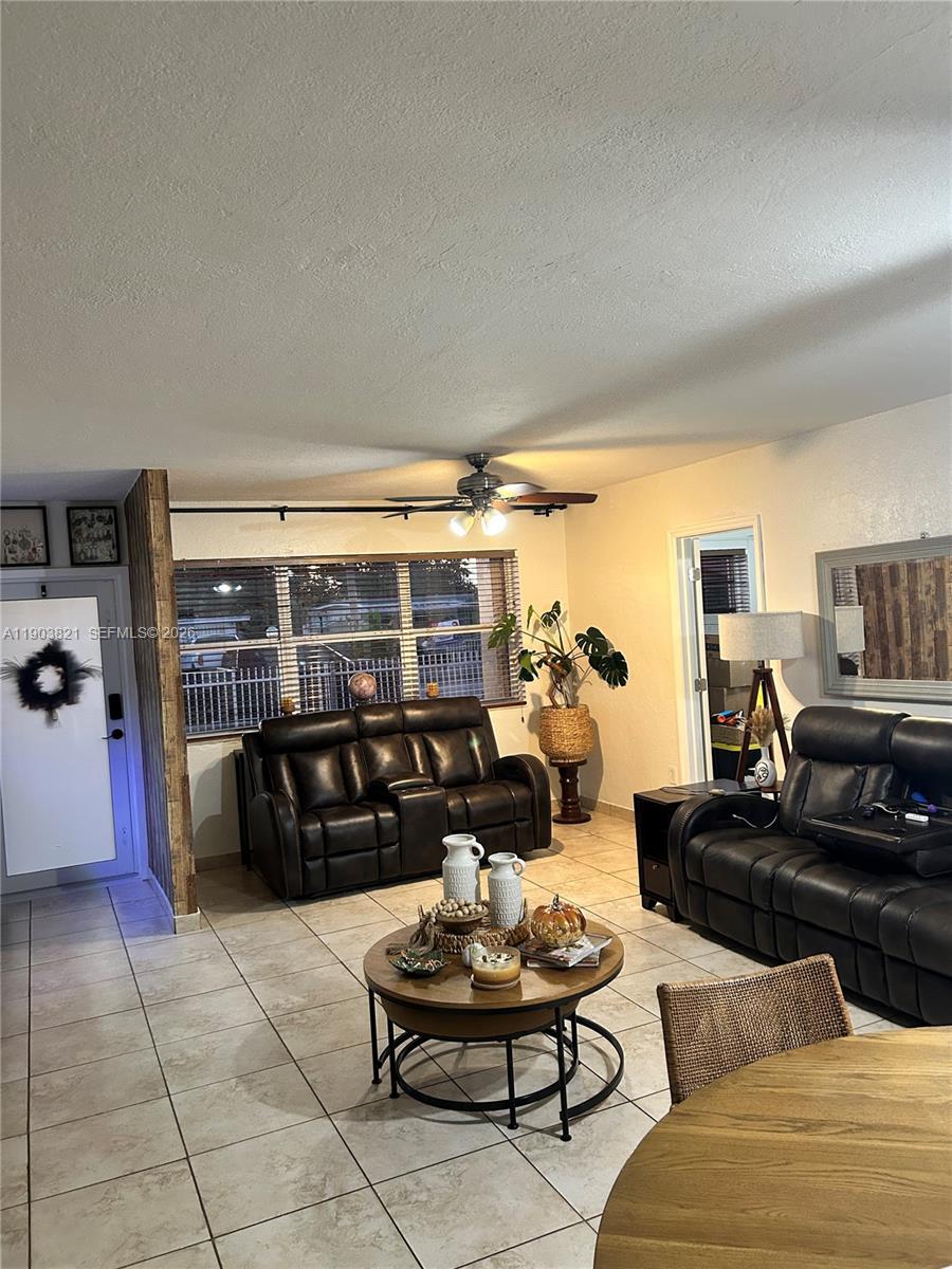 6341 E 6th Ave, Hialeah FL 33013 photo 5