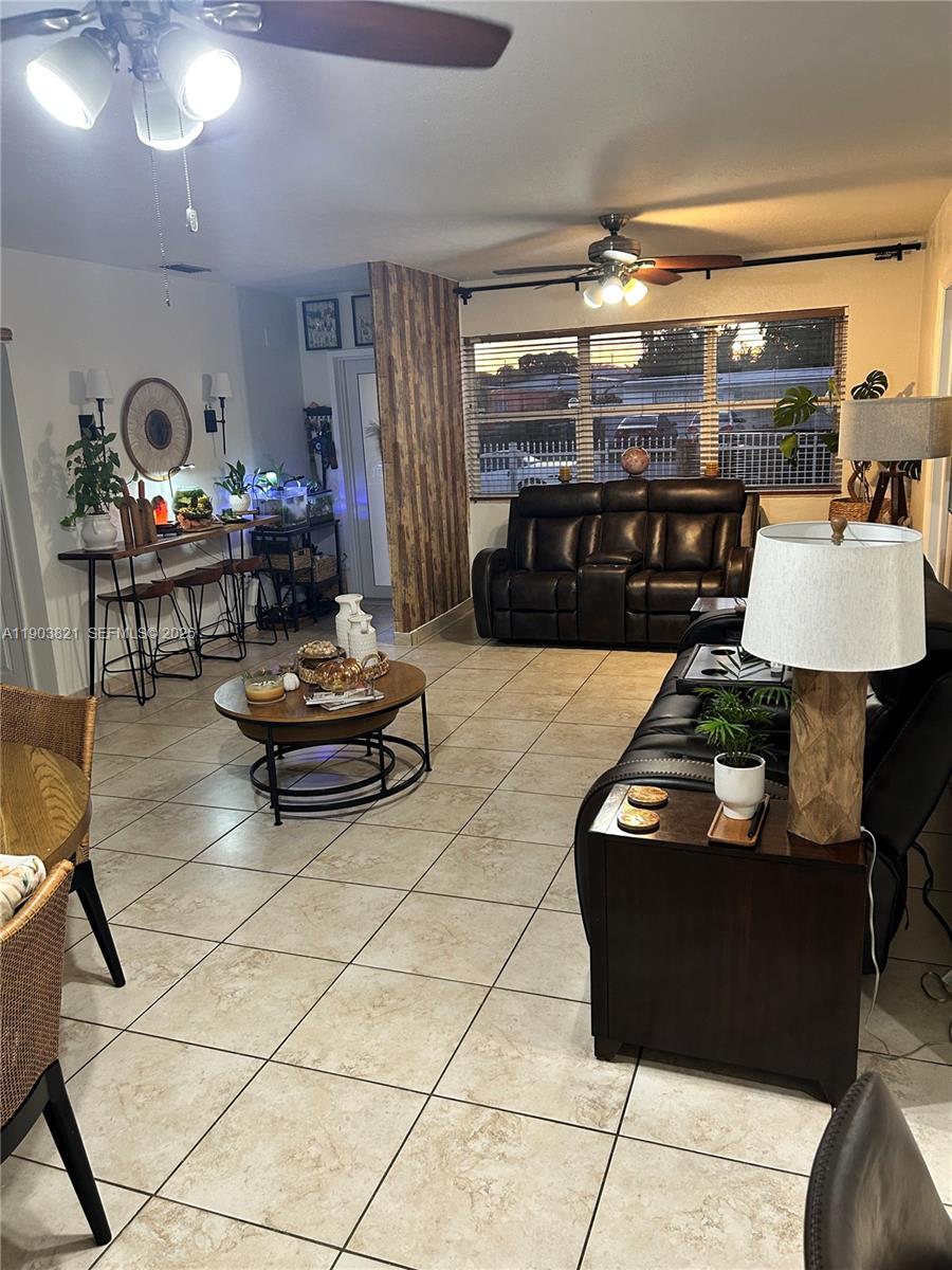 6341 E 6th Ave, Hialeah FL 33013 photo 4