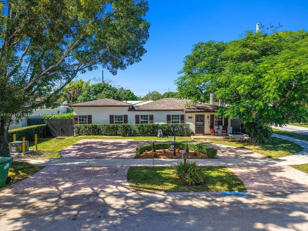 4200 SW 60th Ct, Miami FL 33155