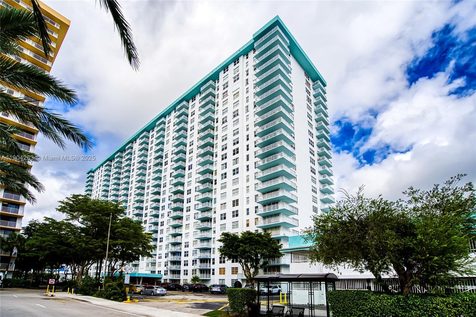 301 174th St # 2208, Sunny Isles Beach FL 33160 photo 2