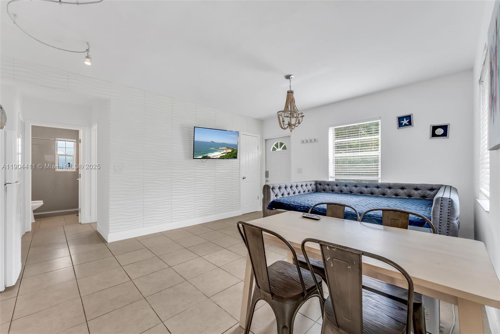 1639 Hayes St, Hollywood FL 33020 photo 2
