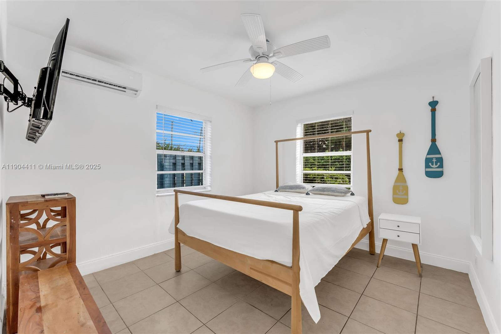 1639 Hayes St, Hollywood FL 33020 photo 5