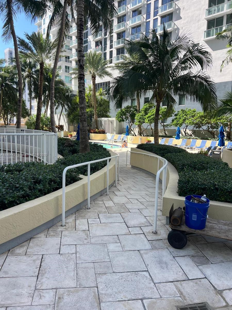 244 Biscayne Blvd # 303, Miami FL 33132 photo 4
