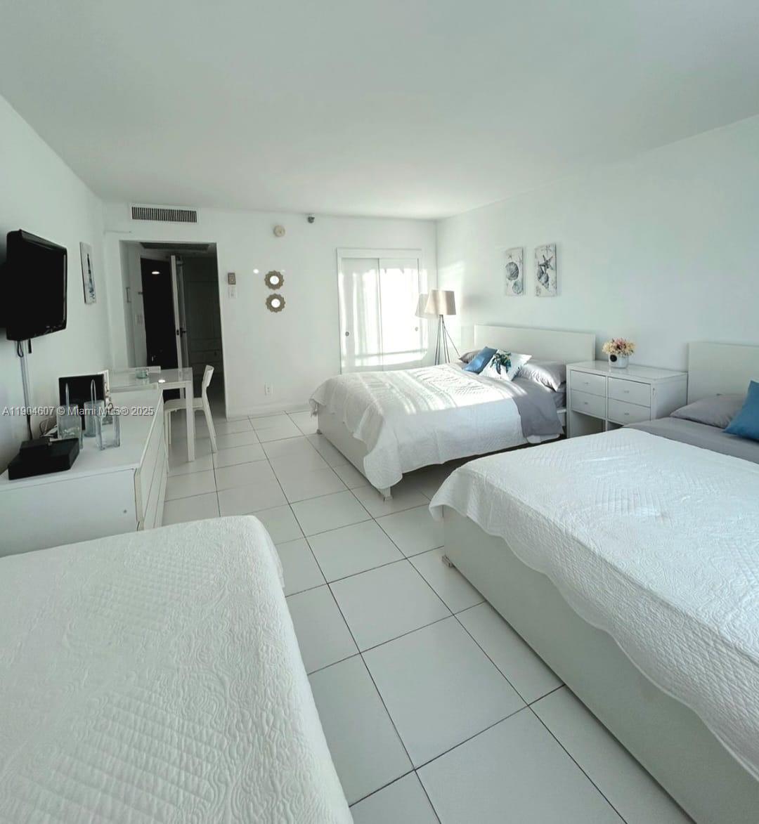 5445 Collins Ave # 617, Miami Beach FL 33140 photo 3