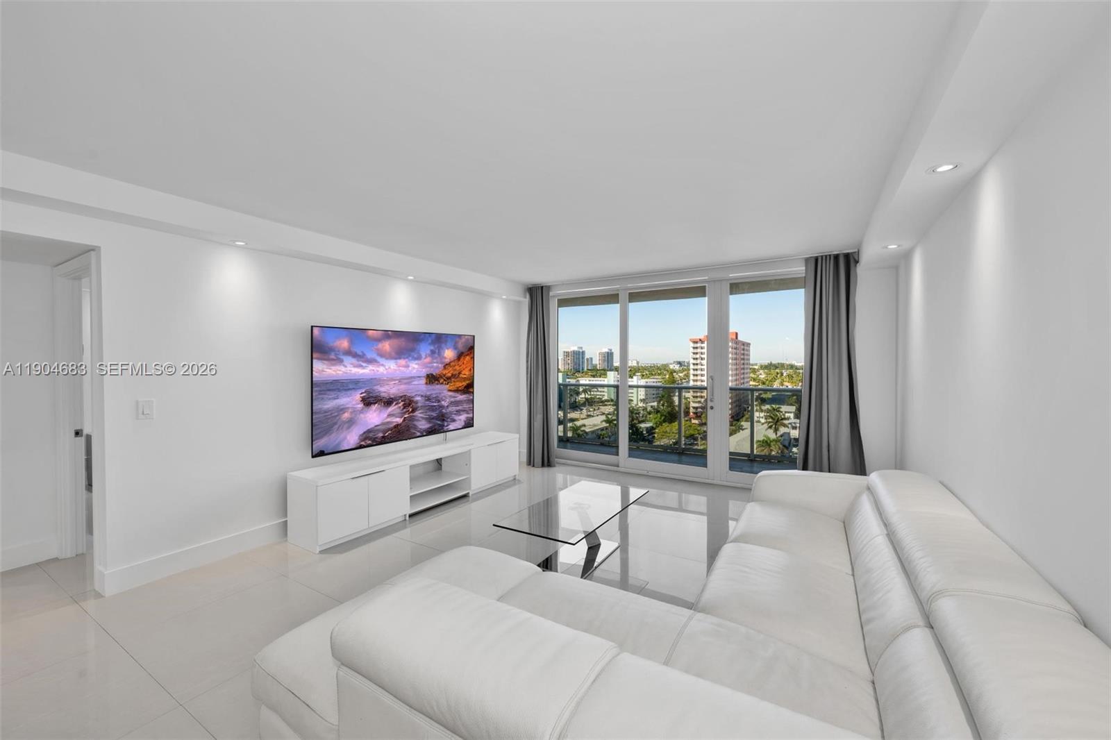 3140 S Ocean Dr # 1011, Hallandale Beach FL 33009 photo 3