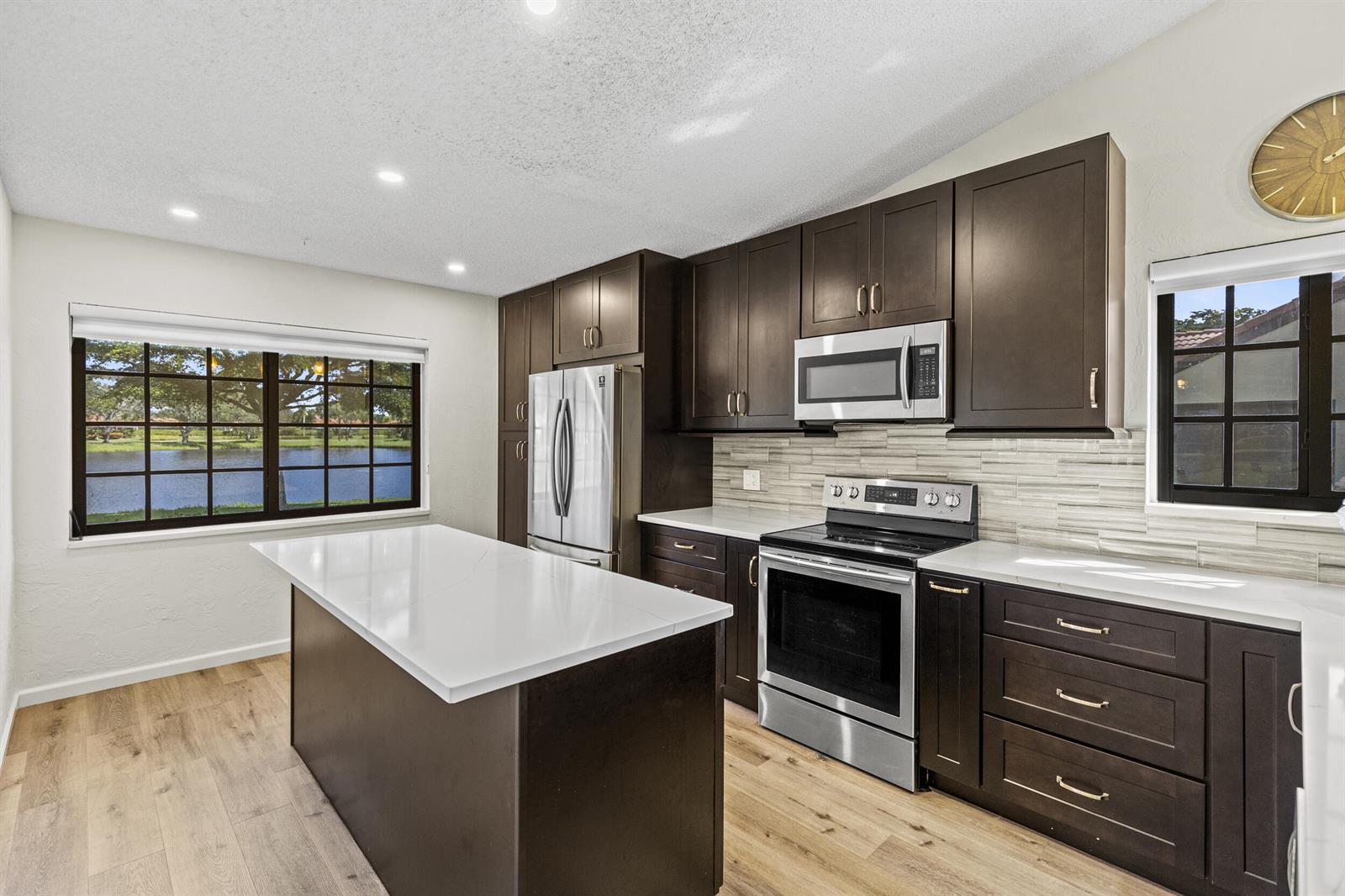 8261 Waterline Drive, Boynton Beach FL 33472 photo 4