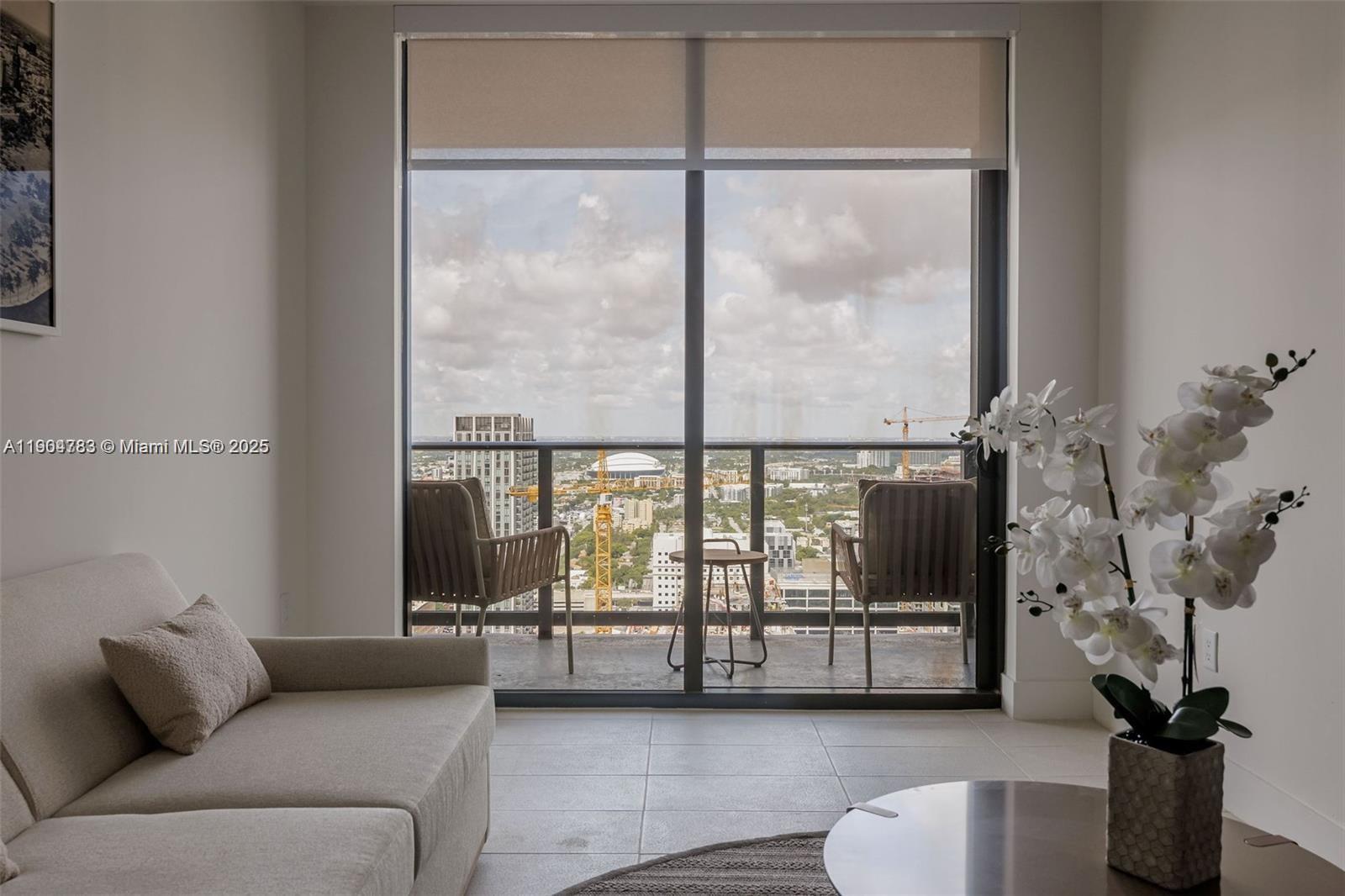 159 NE 6th St # 3404, Miami FL 33132 photo 5