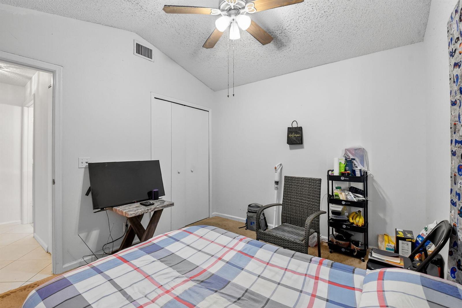 412 Trotters Lane, FL 33413 photo 4