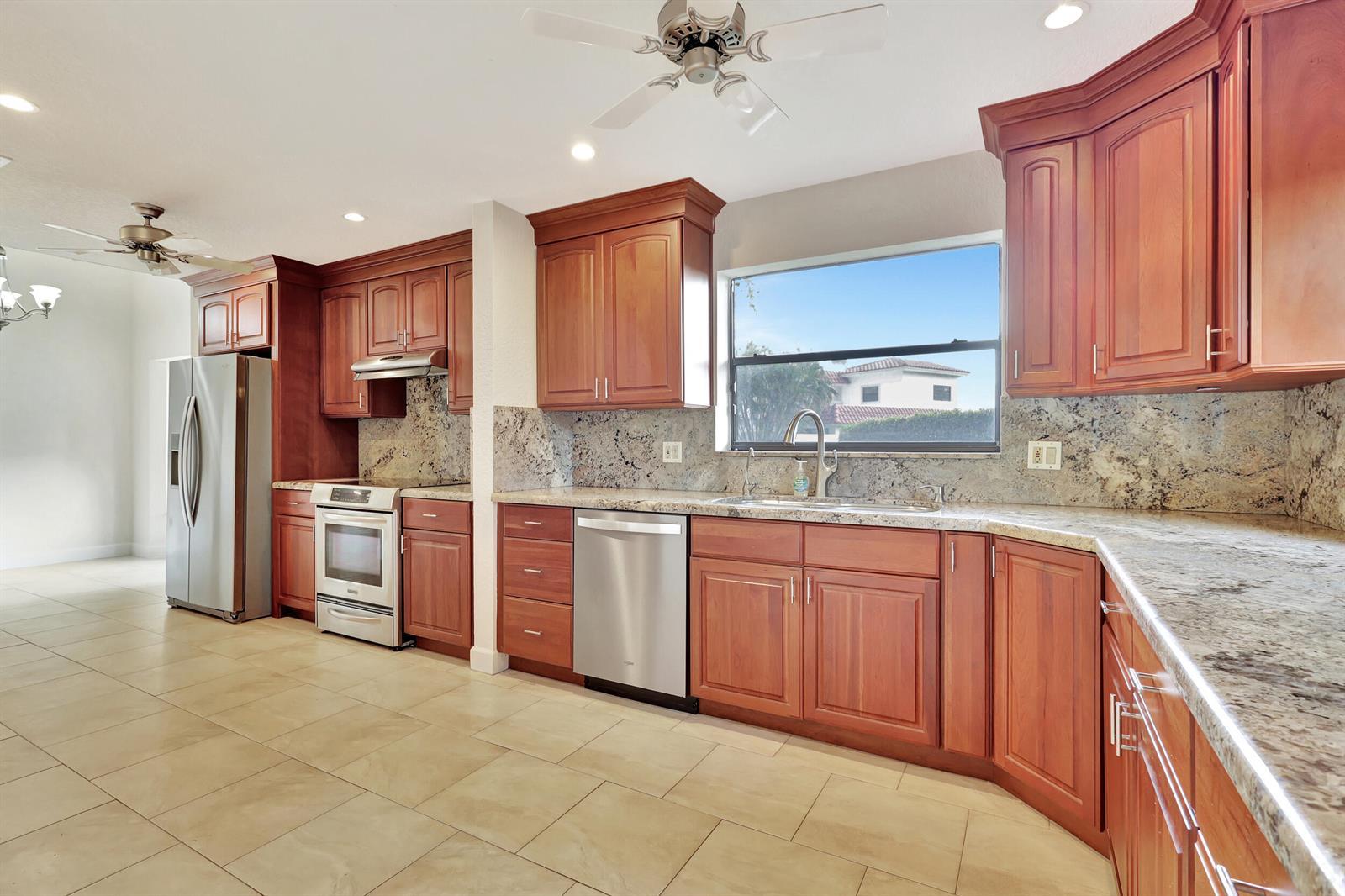 3516 Harbor Circle, Delray Beach FL 33483 photo 5