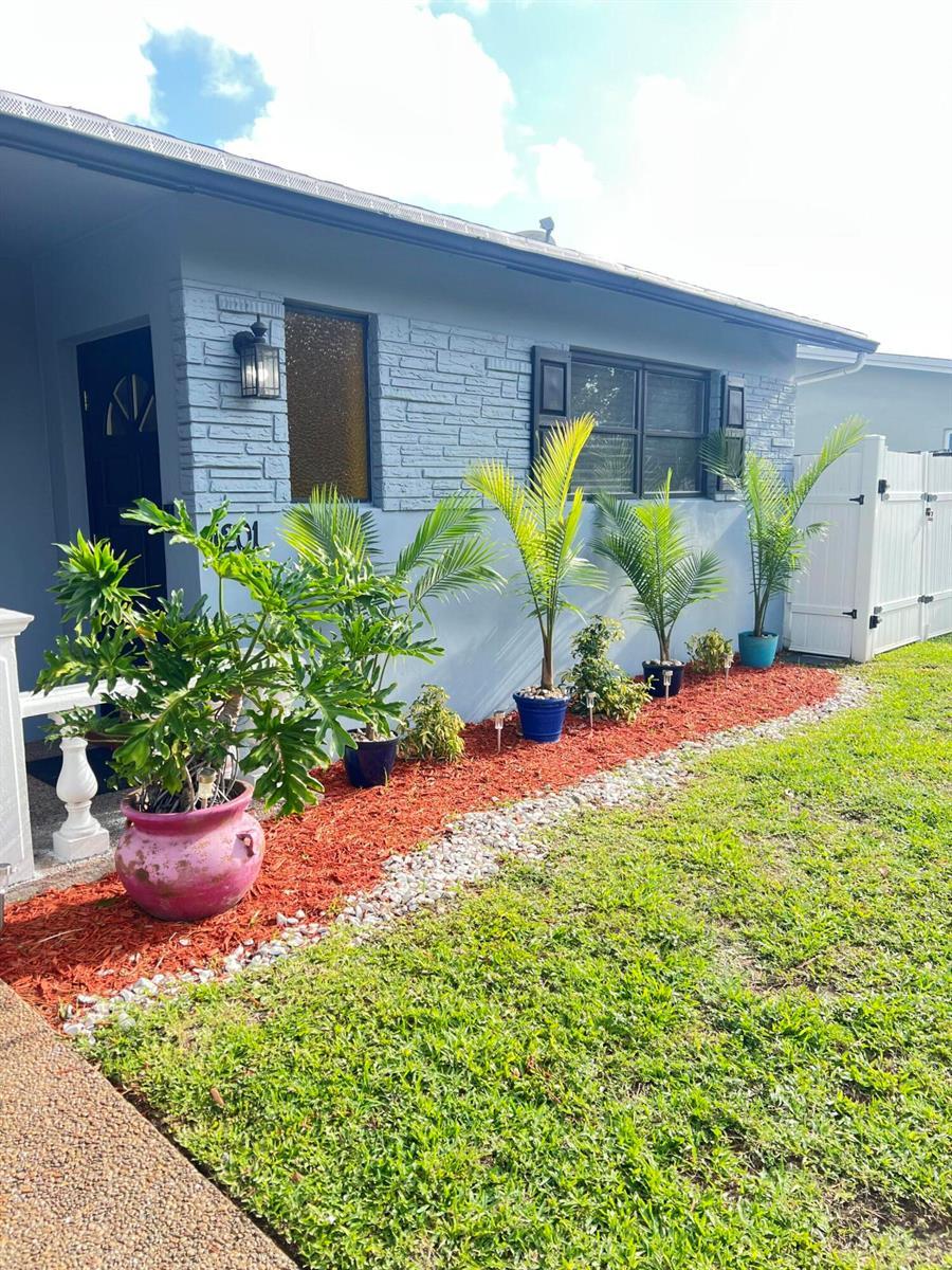 4201 Thomas Street, Hollywood FL 33021 photo 2