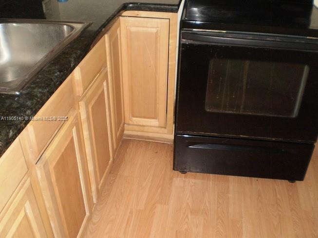 214 Lake Pointe Dr # 109, Oakland Park FL 33309 photo 4