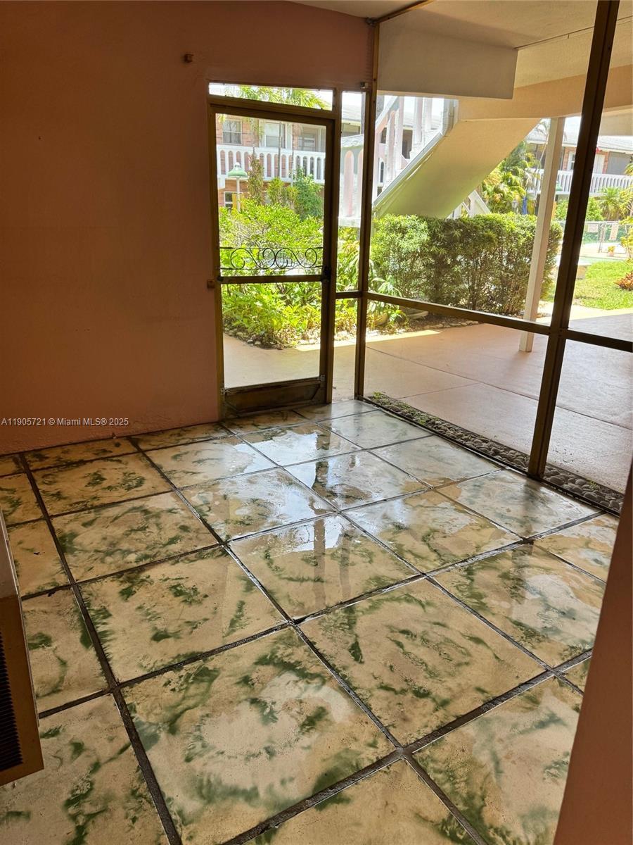 160 NE 8th Ave # 11A, Hallandale Beach FL 33009