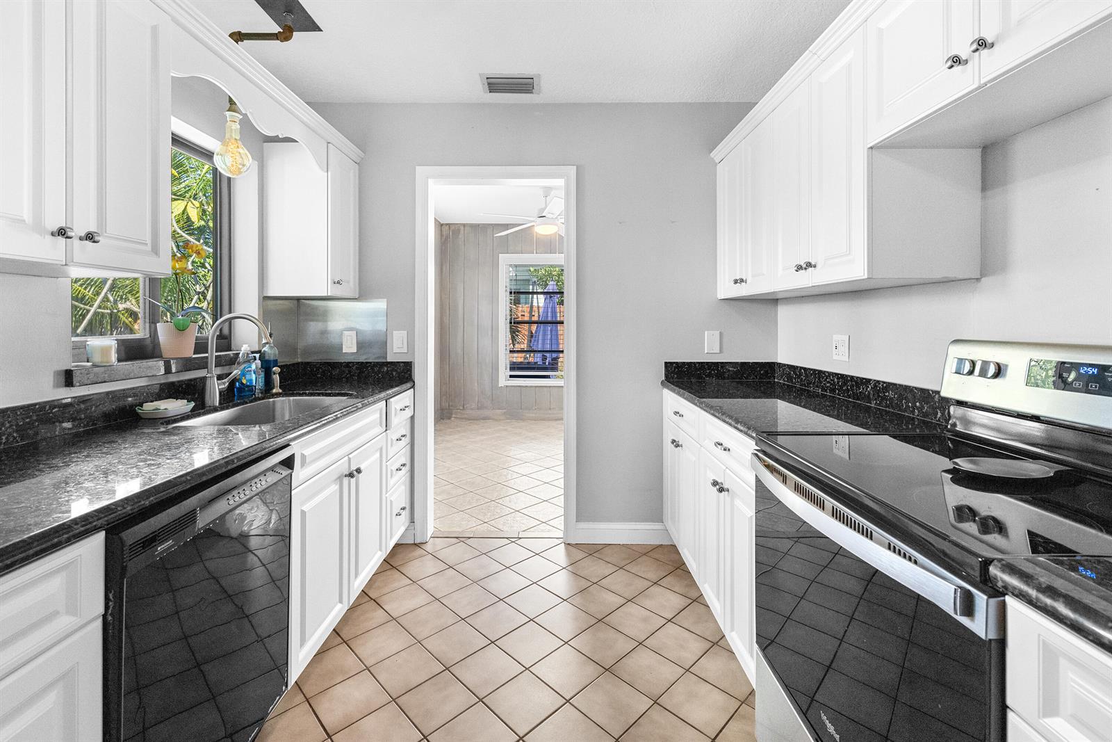 815 South Road, Boynton Beach FL 33435 photo 5