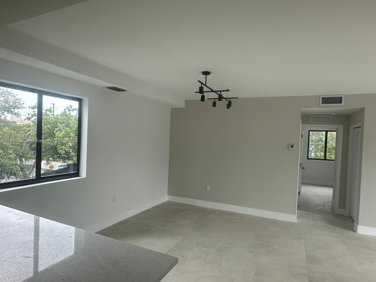 5423 NE Miami Ct # 7, Miami FL 33137 photo 4