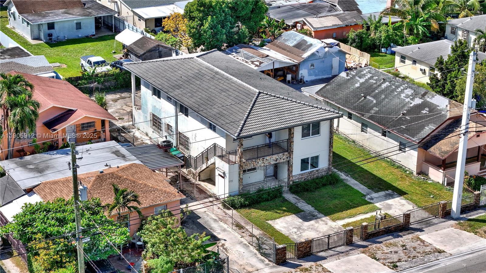 2974 NW 28th St, Miami FL 33142 photo 3