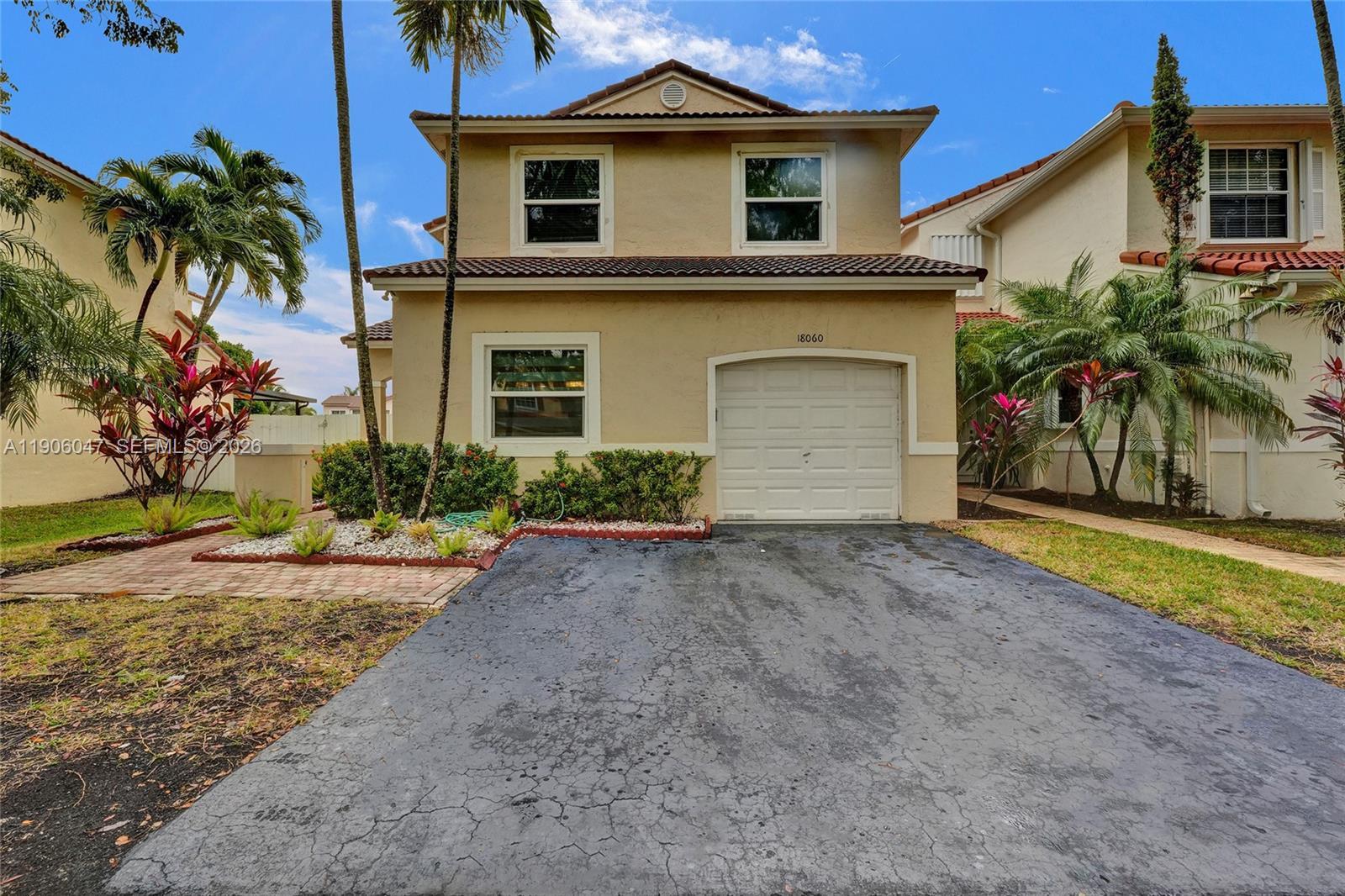 18060 SW 11th Ct, Pembroke Pines FL 33029 photo 2