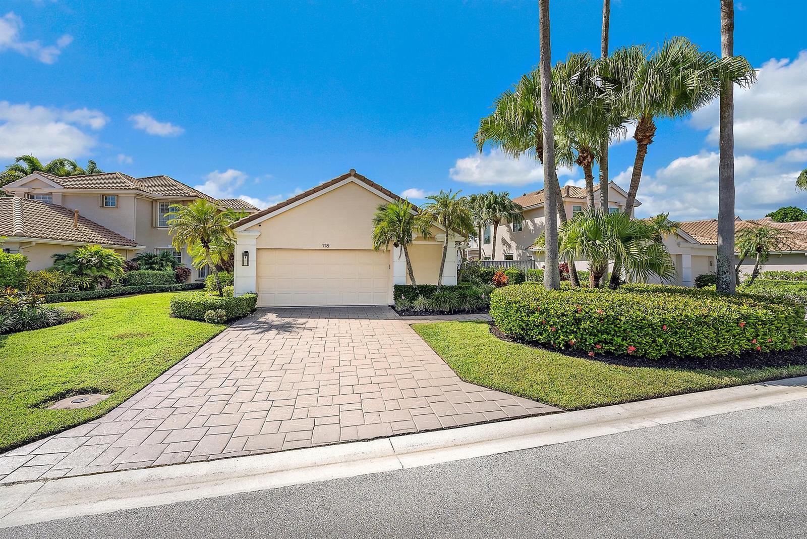 718 Pinehurst Way, Palm Beach Gardens FL 33418 photo 3