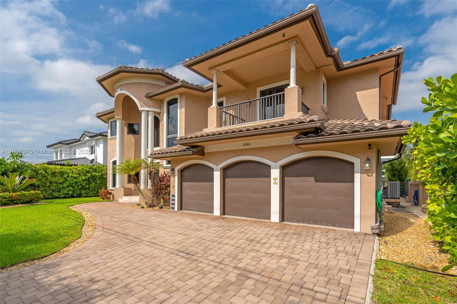 2085 Keystone Blvd, North Miami FL 33181 photo 3
