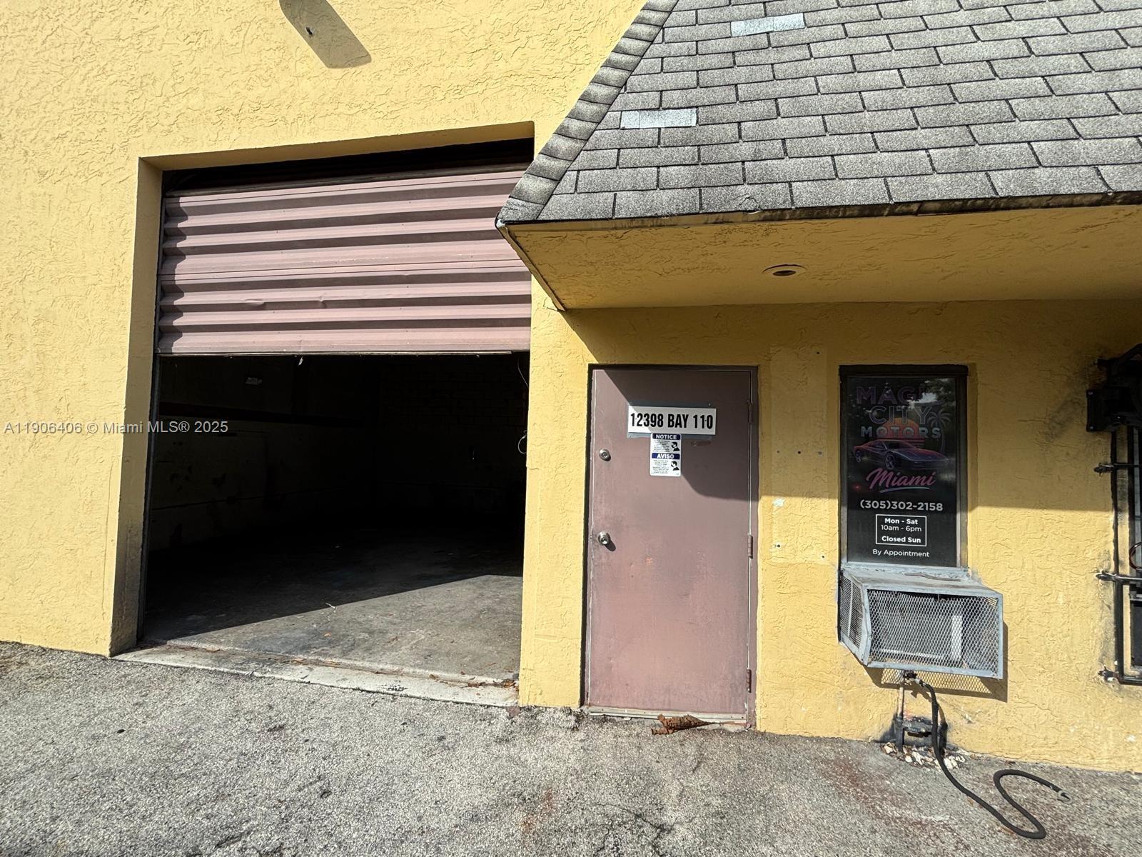12398 SW 128th St, Miami FL 33186