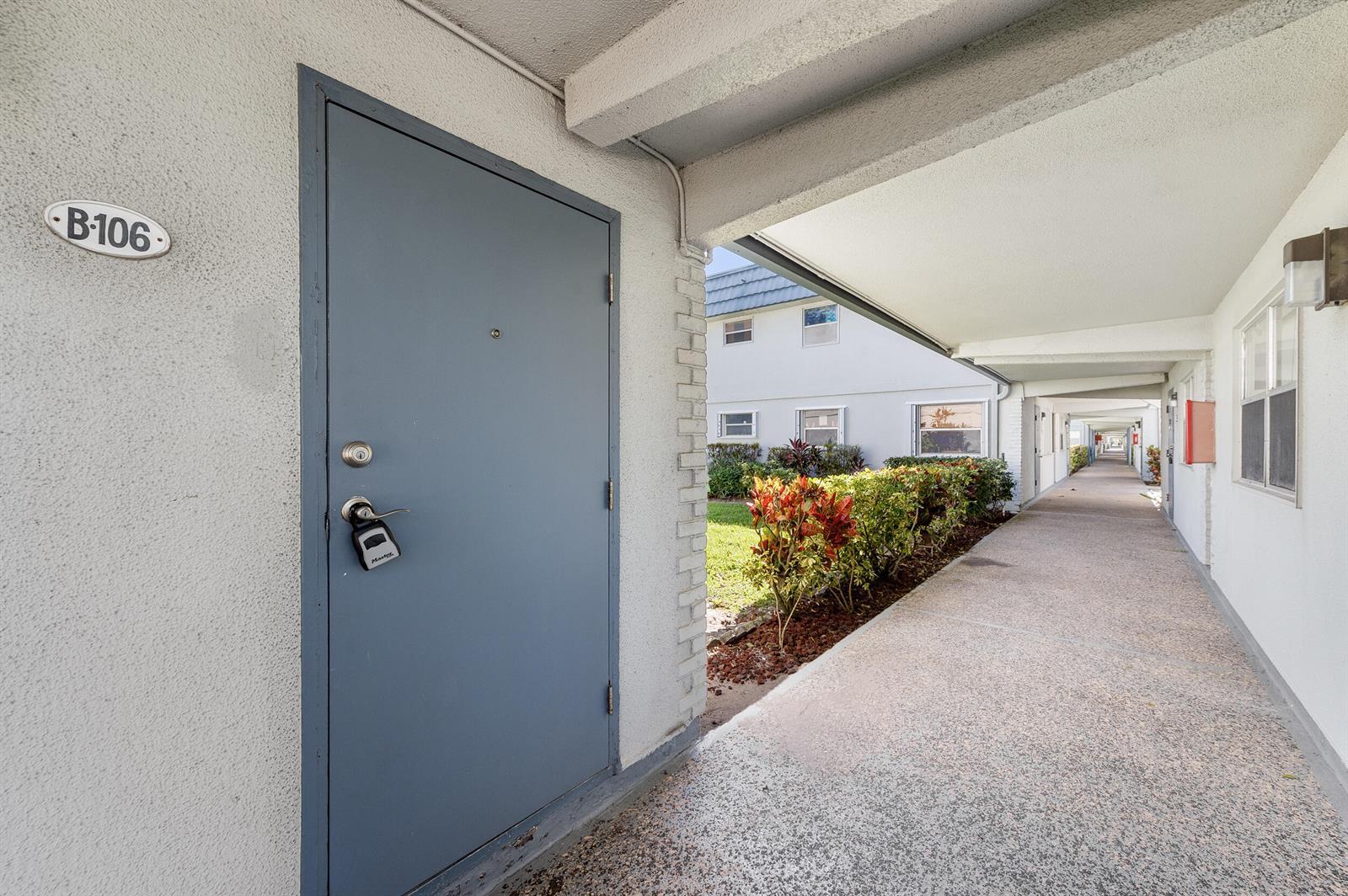106 Tuscany B, Delray Beach FL 33446 photo 3