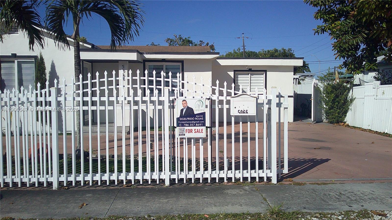 5066 E 9th Ct, Hialeah FL 33013 photo 2