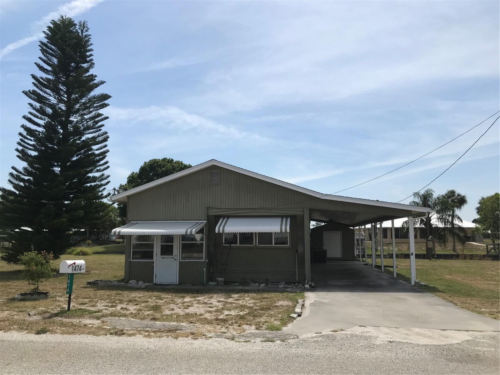 1474 Lake Drive, Okeechobee FL 34974