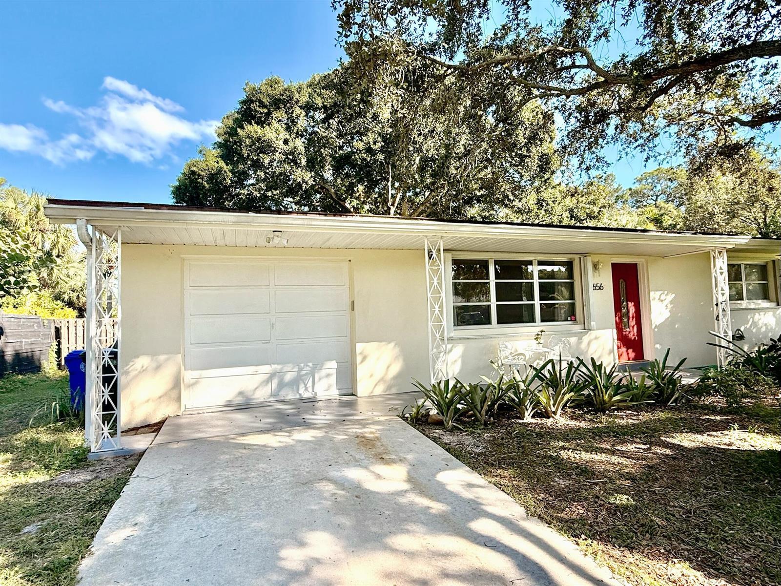 1656 41st Avenue, Vero Beach FL 32960 photo 2