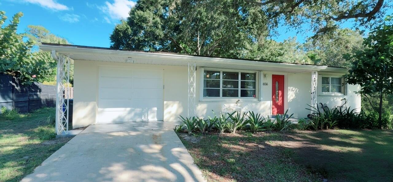1656 41st Avenue, Vero Beach FL 32960