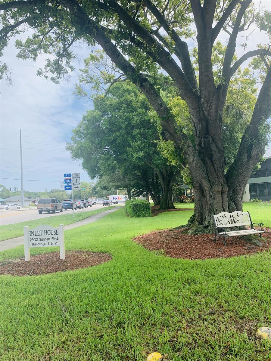 2302 Sunrise Boulevard # 204, Fort Pierce FL 34982 photo 2