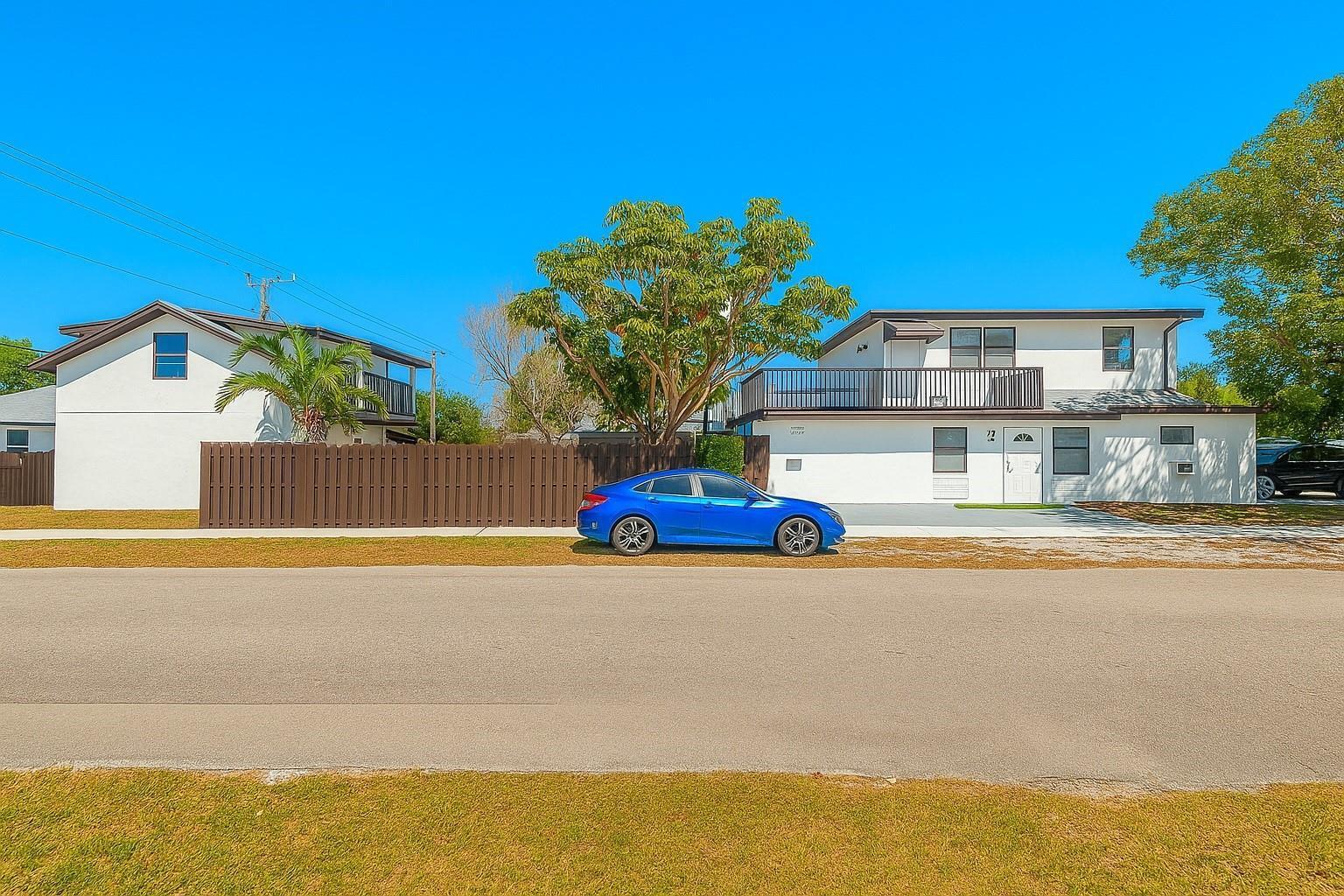 2447 Roosevelt Street, Hollywood FL 33020