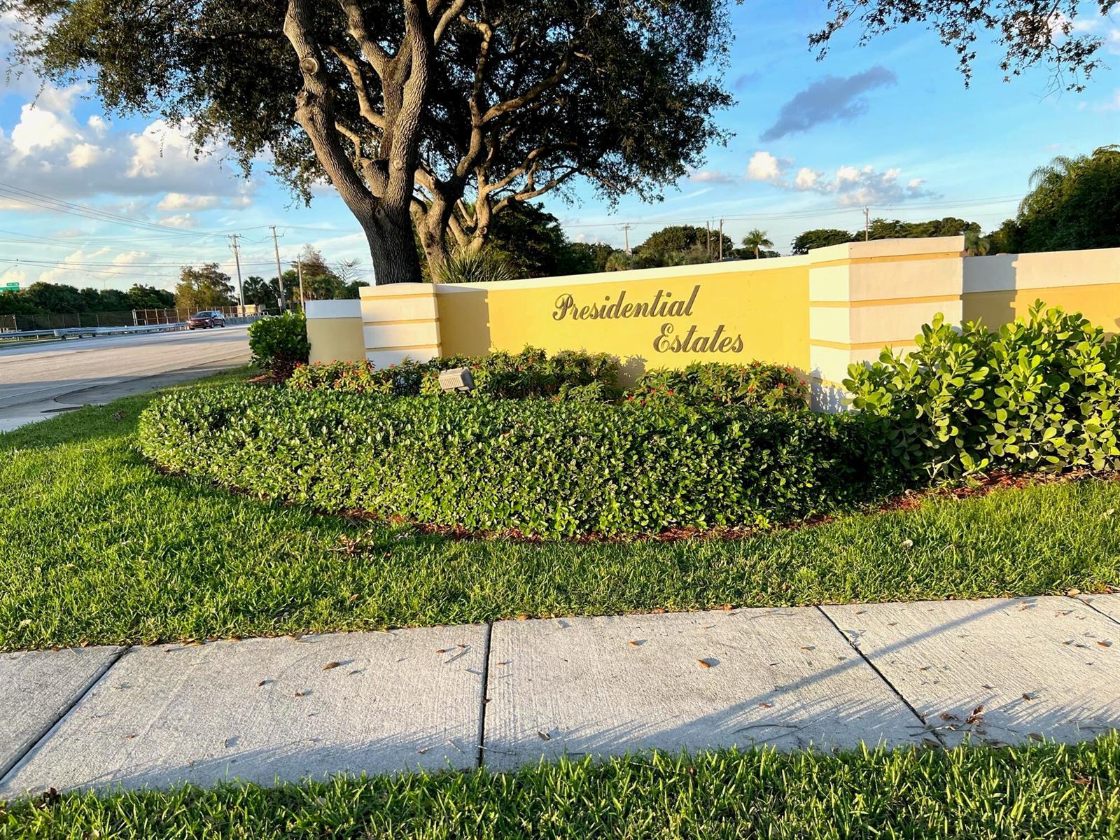 3500 Whitehall Drive N # 202, West Palm Beach FL 33401