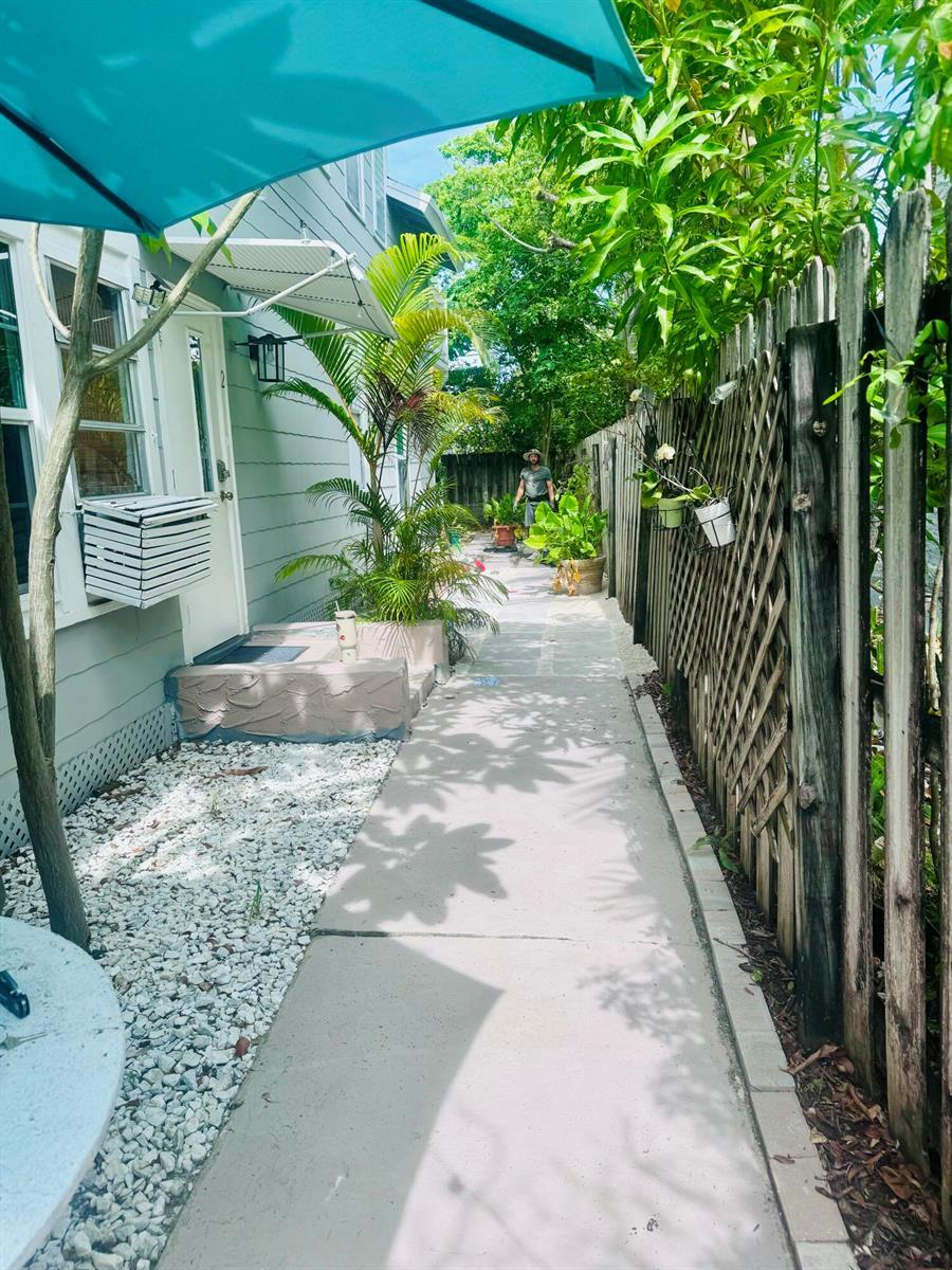204 S M Street, FL 33460