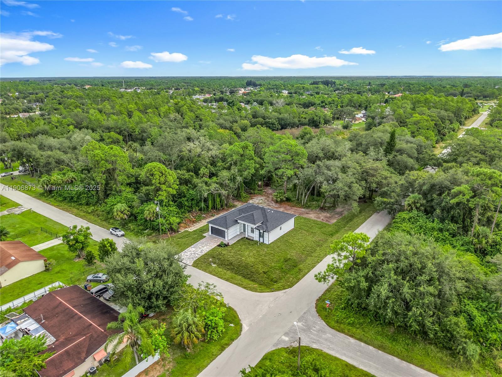 900 Sheldon Ave, Lehigh Acres FL 33936 photo 5