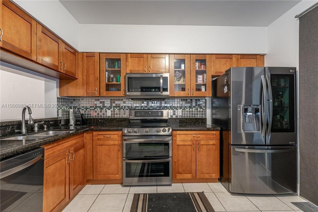 3310 Concert Ln, Margate FL 33063 photo 3