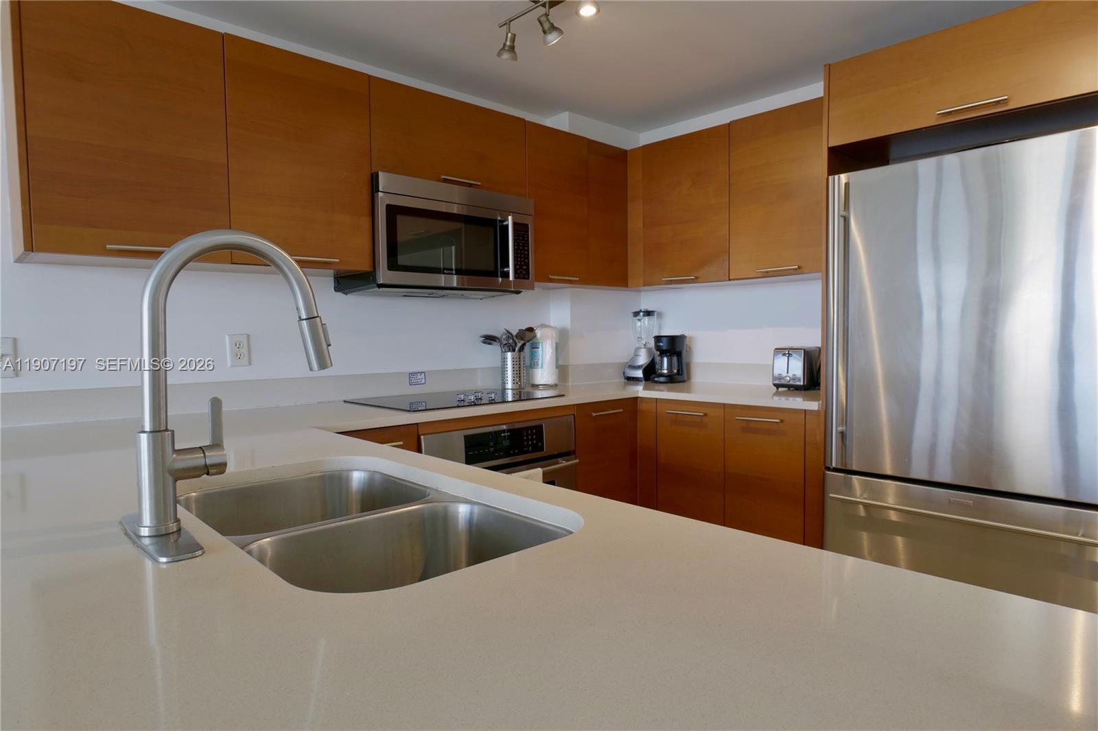 3250 NE 1st Ave # 910, Miami FL 33137 photo 2