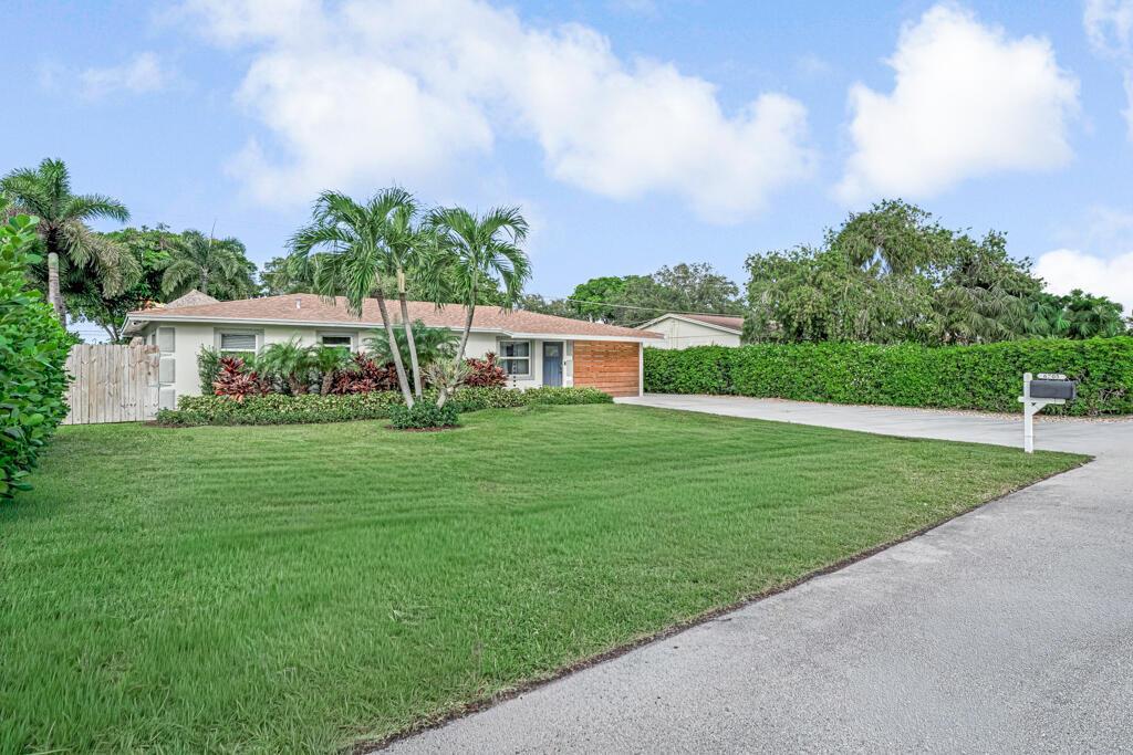 6705 Massachusetts Drive, Lake Worth FL 33462 photo 2