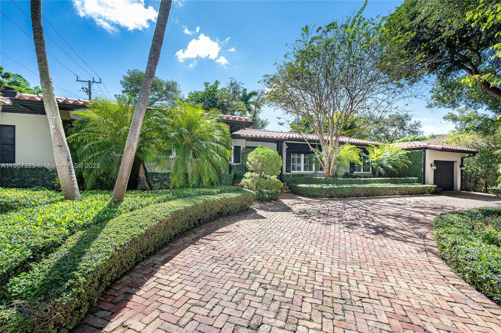612 Catalonia Ave, Coral Gables FL 33134 photo 2