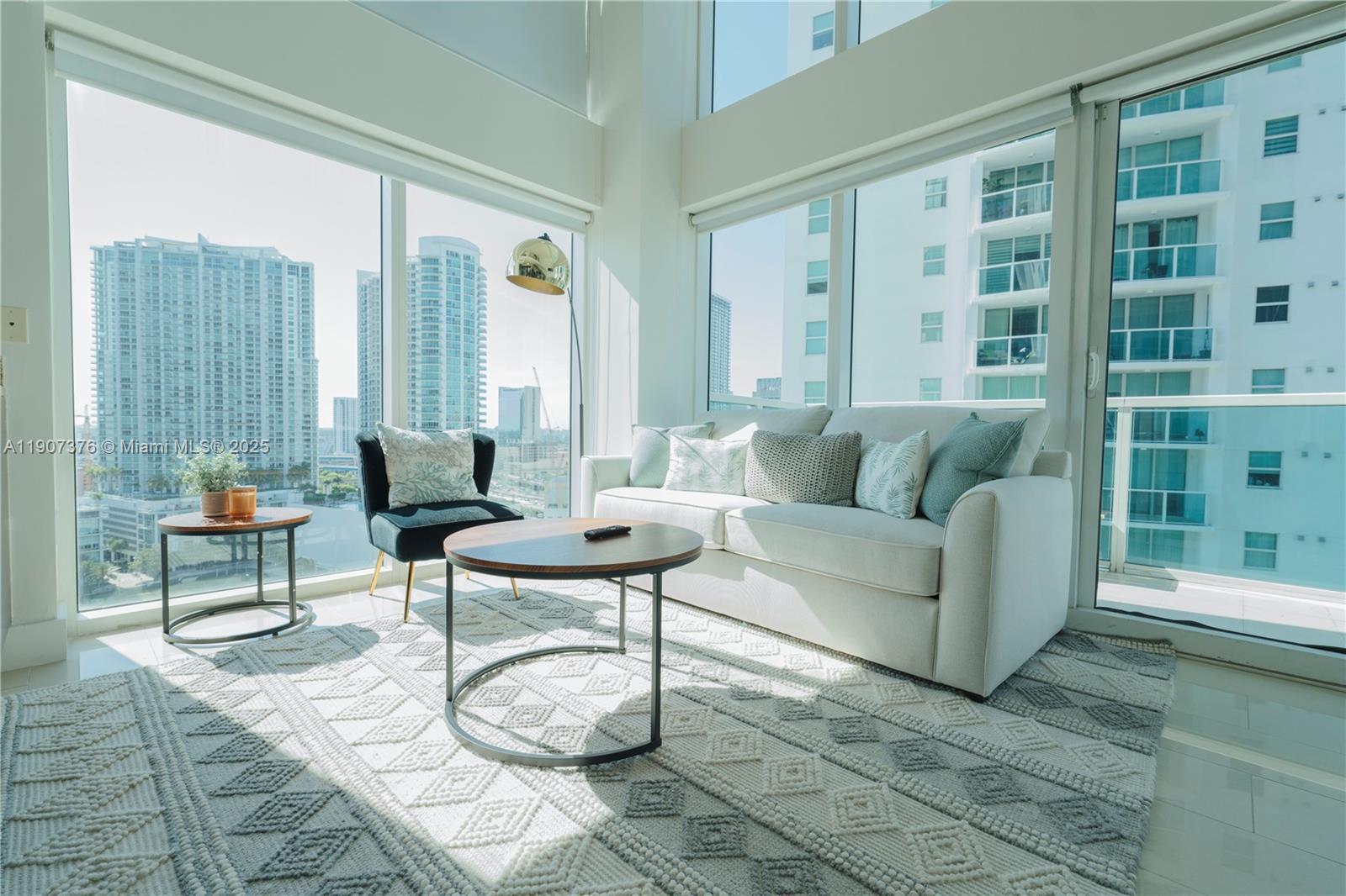 41 SE 5th St # 1217, Miami FL 33131 photo 2