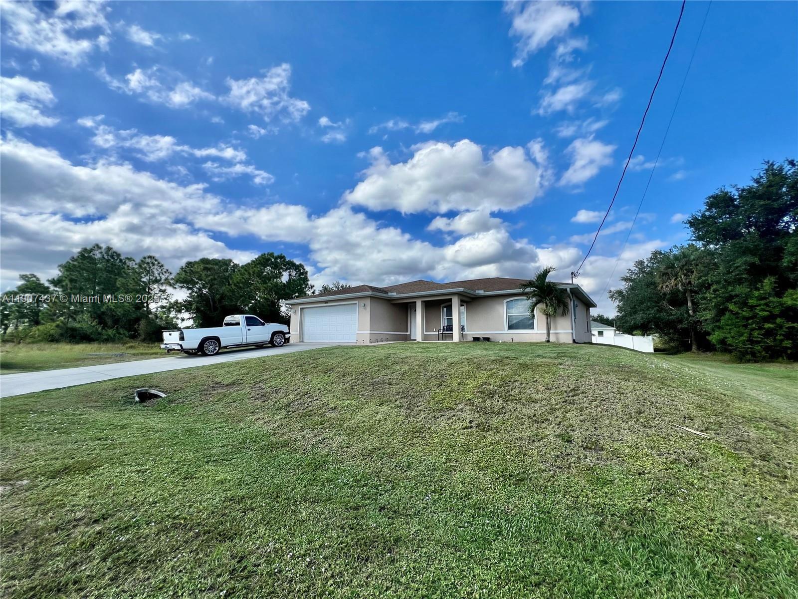 2916 51ST ST SW, Lehigh Acres FL 33976 photo 3