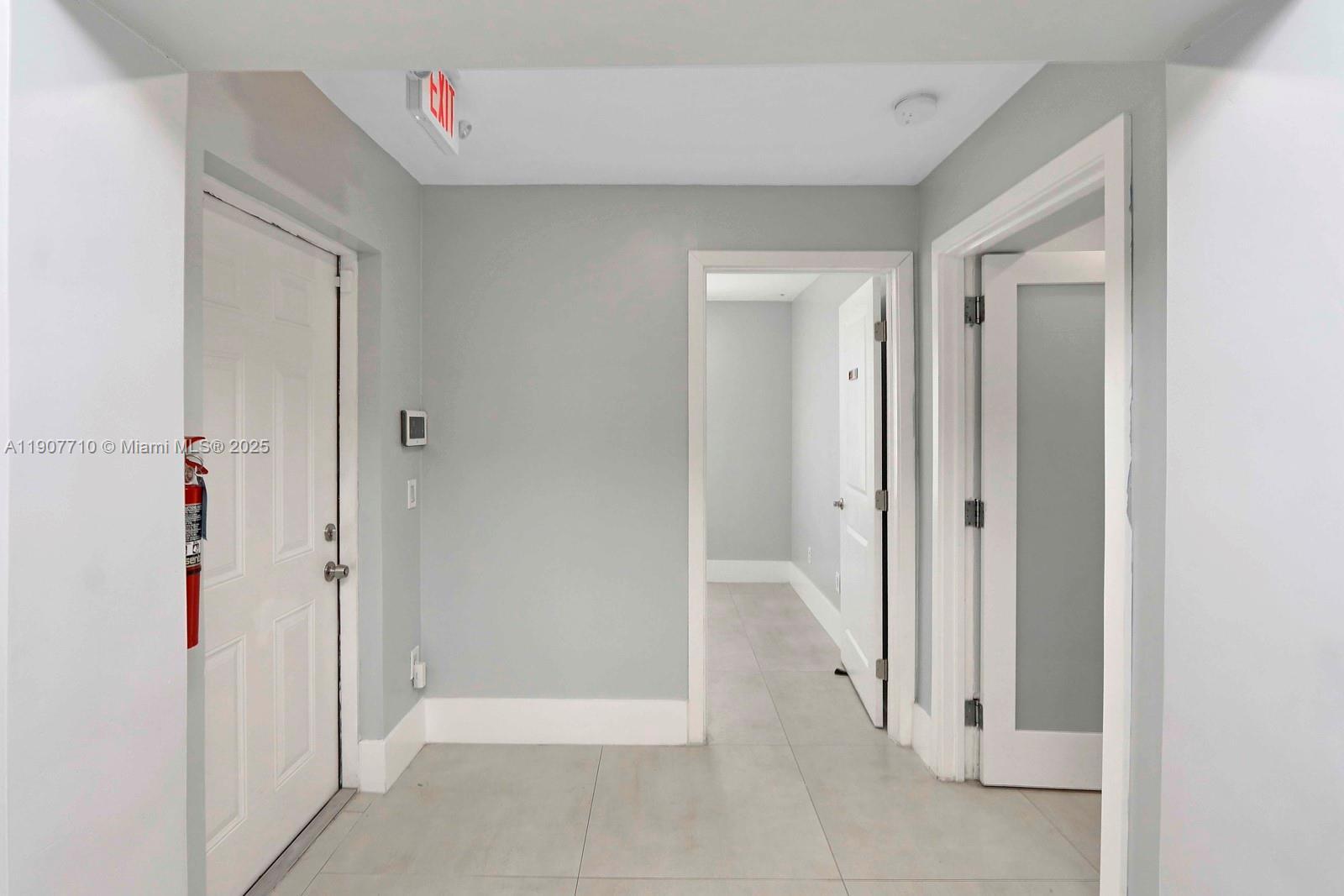 70 NW 8th St, Homestead FL 33030 photo 4