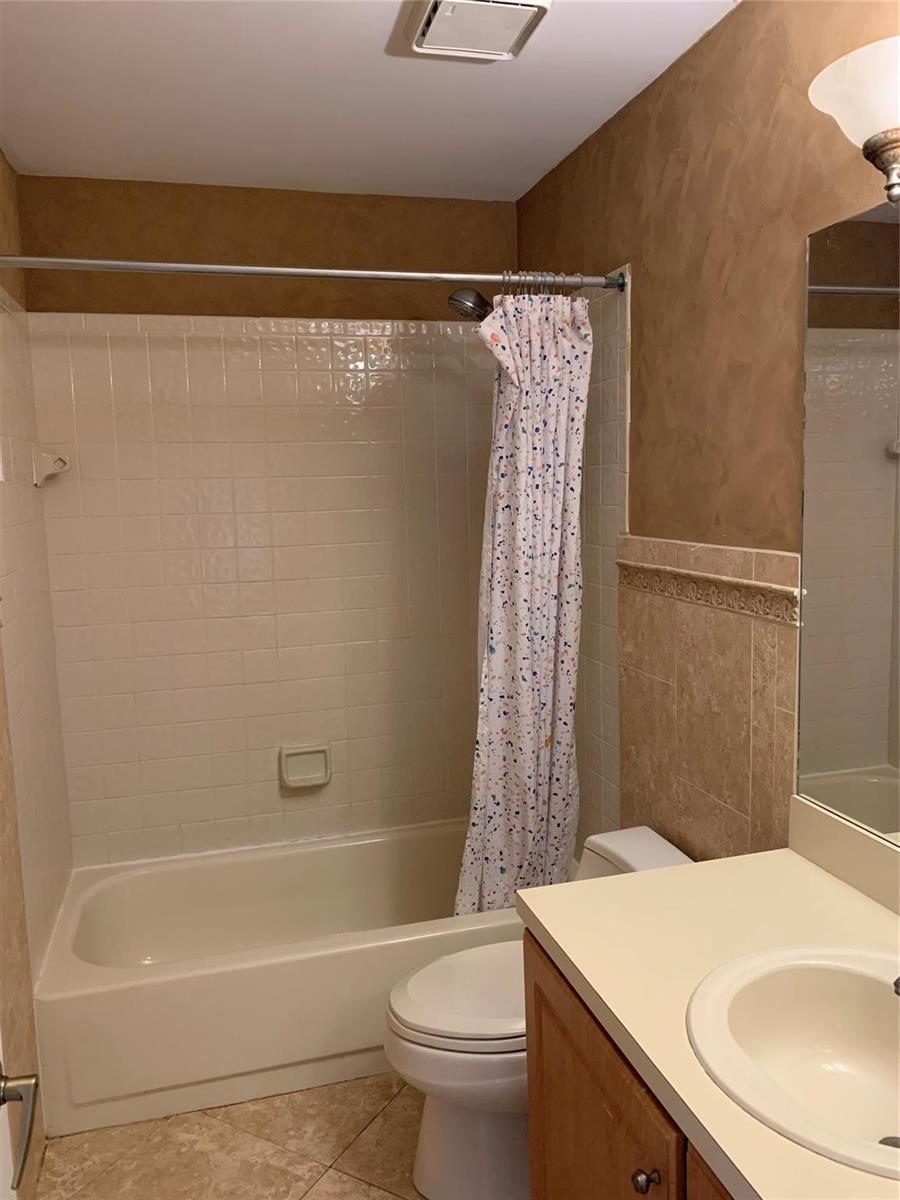 6930 NW 28th Street, Margate FL 33063 photo 4