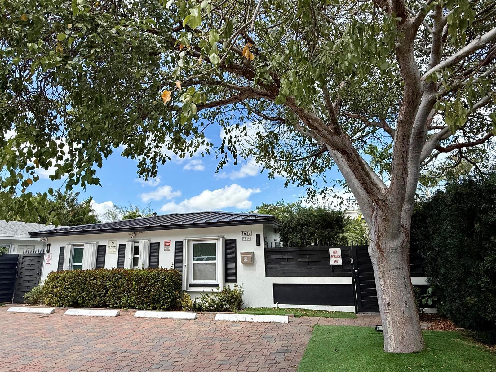 1637 NE 5th Court, Fort Lauderdale FL 33301