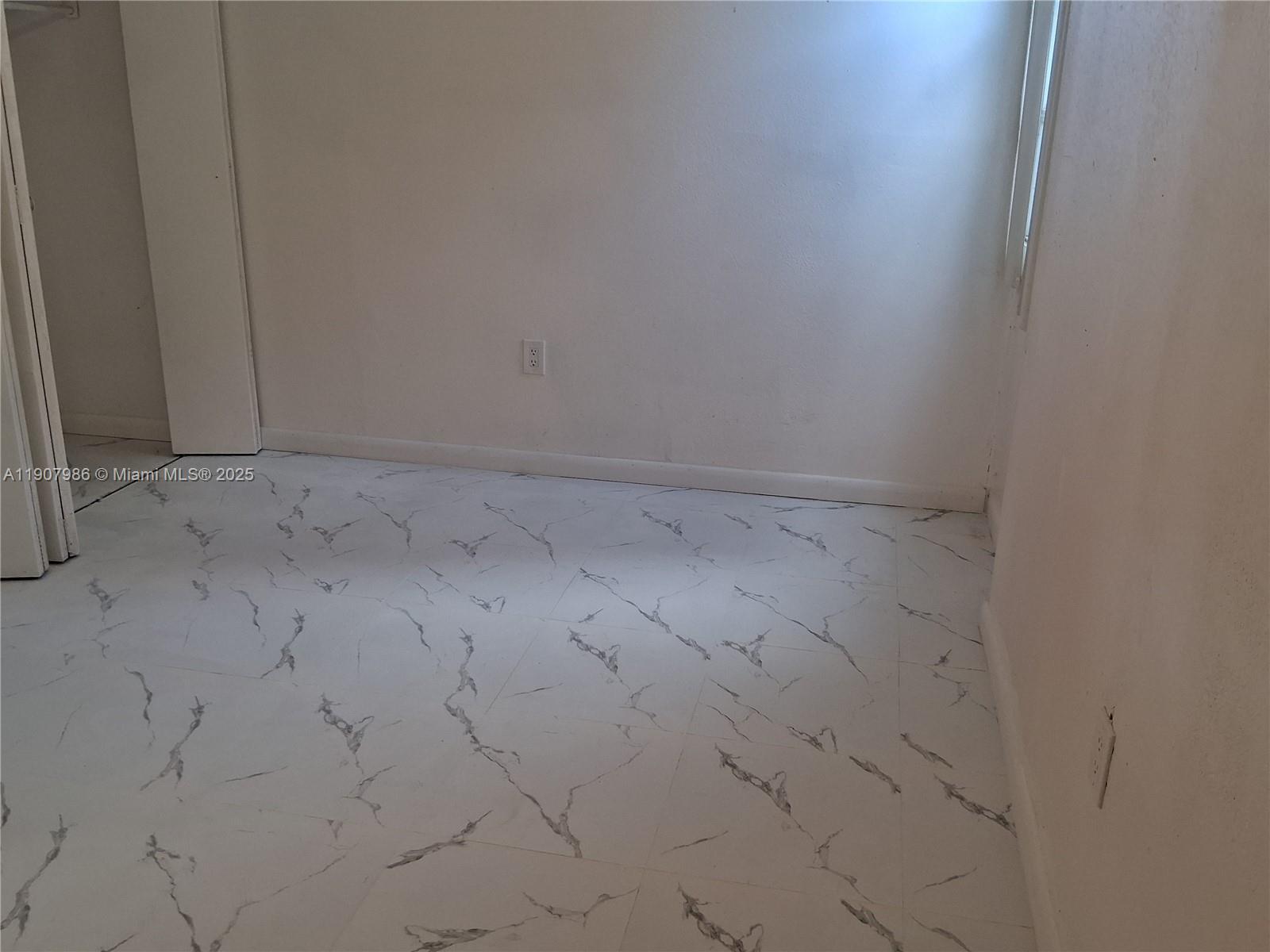 6103 SW 69th St # 41, South Miami FL 33143 photo 4